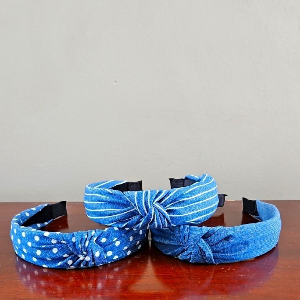 NWOT Bue Patterned Headband Set